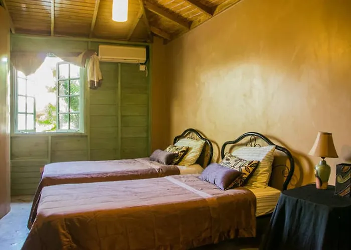 One32 Guesthouse Paradise